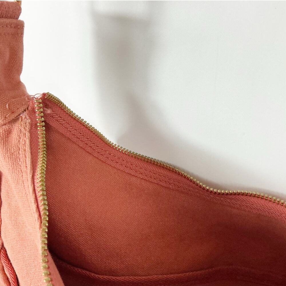 Margot New York Canvas Shoulder Bag Salmon Terracota *FLAW-zipper* - Picture 6 of 6